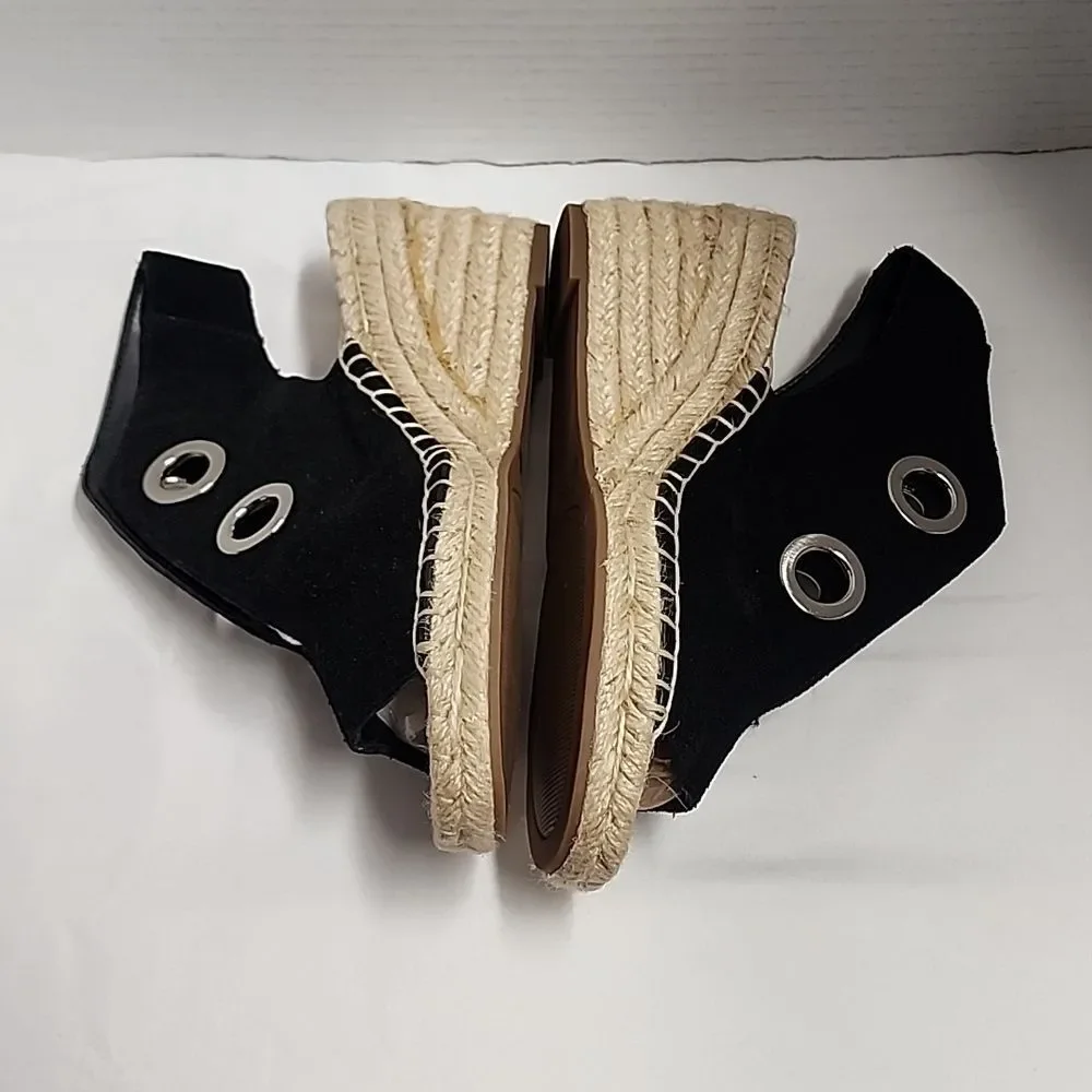 Sole Society Cambrine Black with wedged heel size 7 sandals partial leather